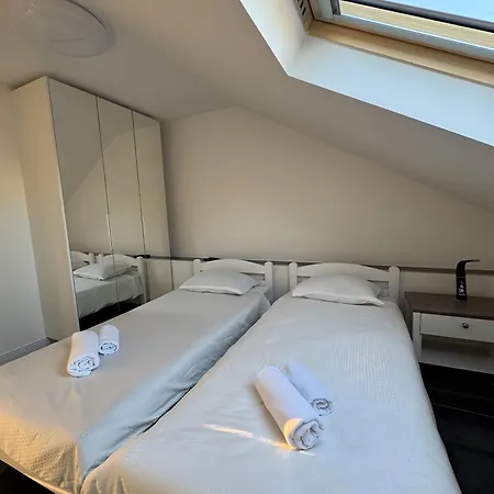 Kastel Apartment *
